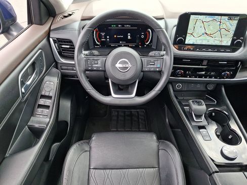 Used 2023 Nissan Rogue Platinum AWD/4WD image 11