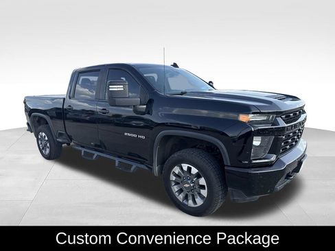 Used 2022 Chevrolet Silverado 2500 Custom w/ Custom Value Package AWD/4WD image 2