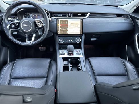 Used 2022 Jaguar F-PACE S image 15
