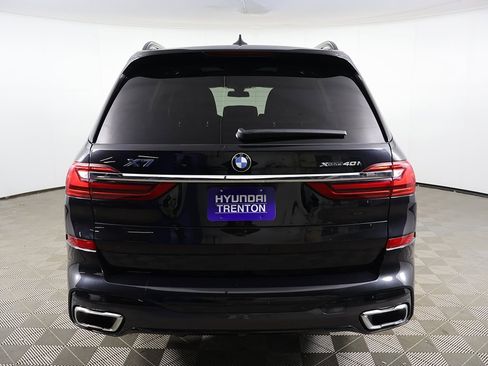 Used 2022 BMW X7 xDrive40i w/ M Sport Package image 13