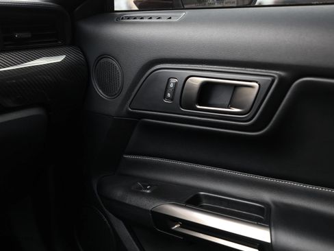 Used 2021 Ford Mustang Shelby GT500 w/ Technology Package image 46