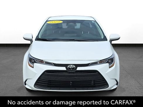 Used 2026 Toyota Corolla LE image 2