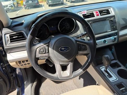 Used 2017 Subaru Outback 2.5i Premium AWD/4WD image 8