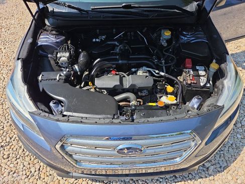 Used 2015 Subaru Outback 2.5i Premium AWD/4WD image 11