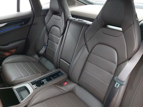 New 2026 Porsche Panamera 4 image 16