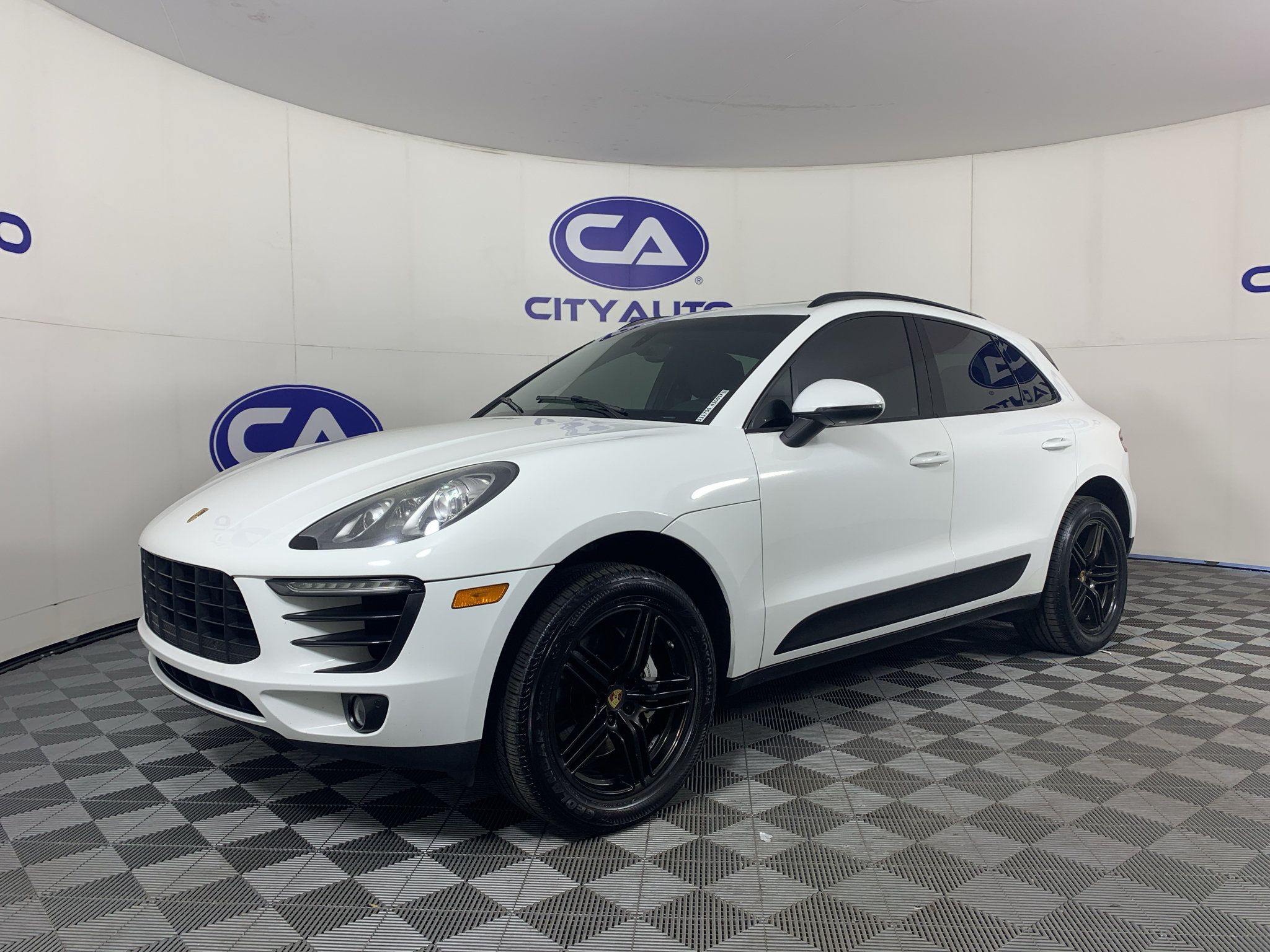 Used 2016 Porsche Macan S AWD/4WD image 7
