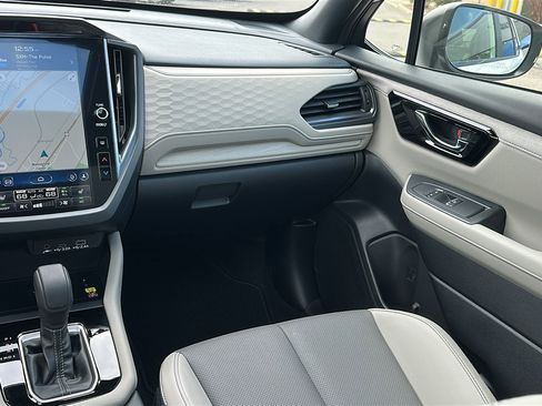 Certified 2025 Subaru Forester Limited AWD/4WD image 26