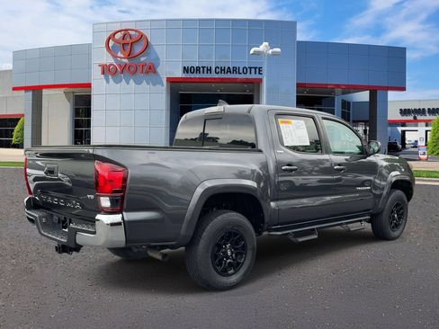 Used 2021 Toyota Tacoma SR5 RWD image 6