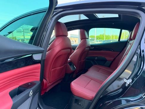 Used 2023 Maserati Grecale Modena image 6