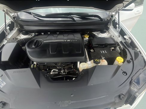 Used 2019 Jeep Cherokee Limited AWD/4WD image 27