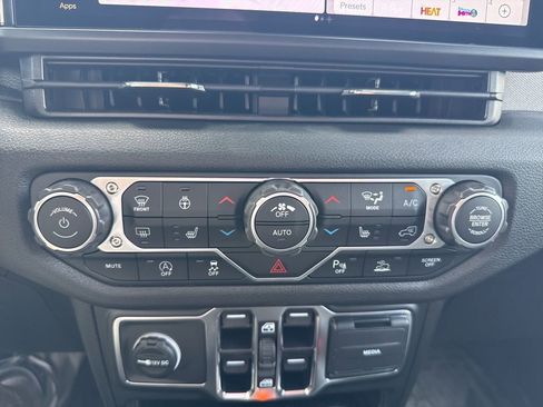 New 2025 Jeep Wrangler Unlimited Sport AWD/4WD image 34