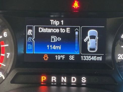 Used 2015 Ford Fusion SE image 20