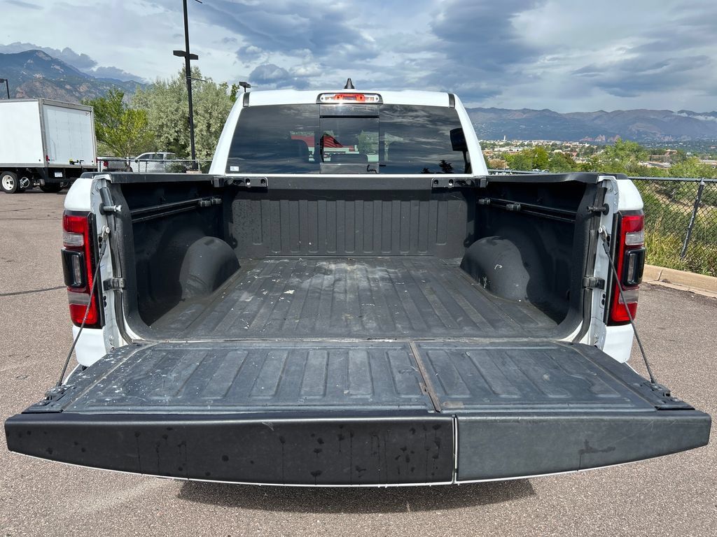 Used 2020 RAM 1500 Laramie AWD/4WD image 5