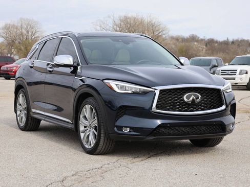 Used 2021 INFINITI QX50 Sensory w/ Accent Package image 4