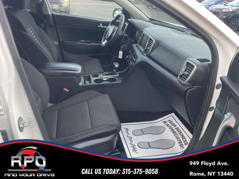 Used 2018 Kia Sportage LX w/ LX Popular Package image 14