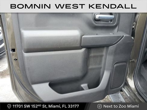 Used 2022 Chevrolet Silverado 2500 Custom w/ Custom Convenience Package image 18