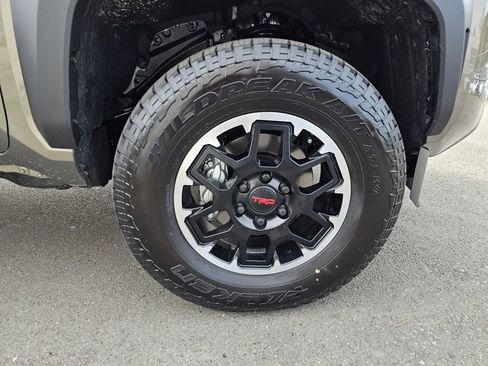 New 2026 Toyota Tacoma TRD Off-Road AWD/4WD image 9