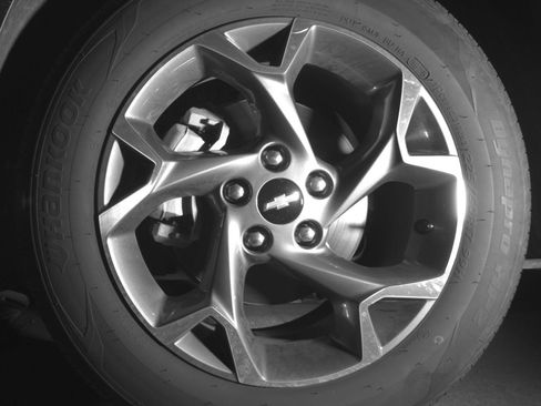 Used 2025 Chevrolet Trax LT FWD image 15