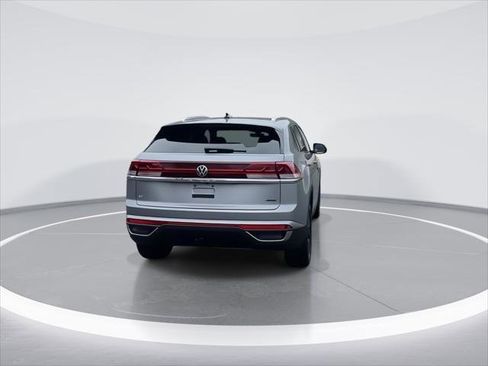 New 2026 Volkswagen Atlas Cross Sport SE AWD/4WD image 7