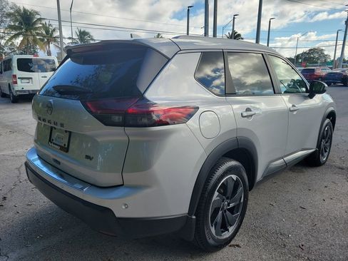 Certified 2024 Nissan Rogue SV w/ SV Premium Package image 7