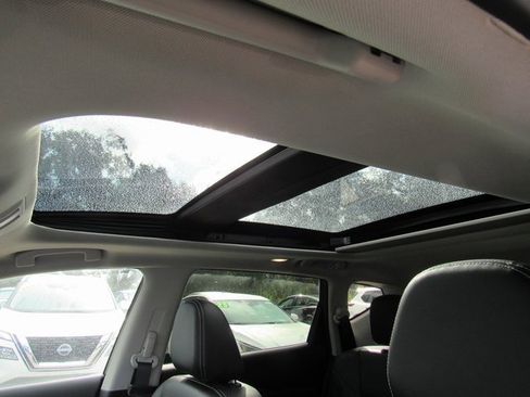 Certified 2024 Nissan Murano SL image 16