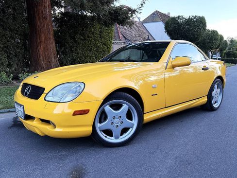 Used 2000 Mercedes-Benz SLK 230 image 4