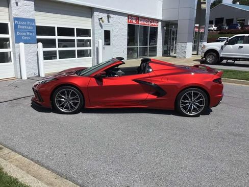 Used 2024 Chevrolet Corvette Stingray Preferred Conv w/ Z51 Performance Package RWD image 6