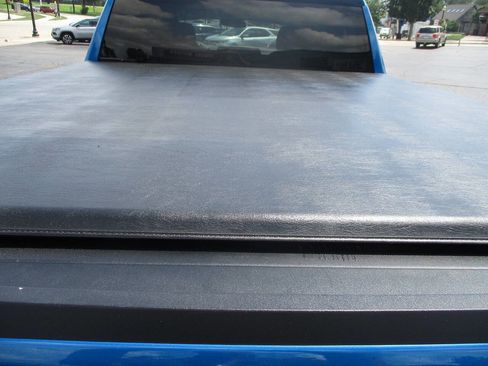 Used 2023 GMC Sierra 1500 Elevation image 10