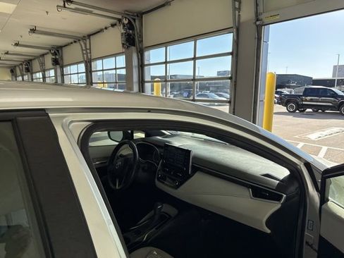 Used 2019 Toyota Corolla SE image 8