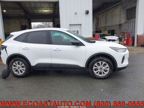 Used 2025 Ford Escape Active image 5