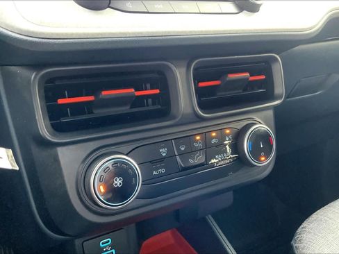 Used 2024 Ford Maverick XLT image 34