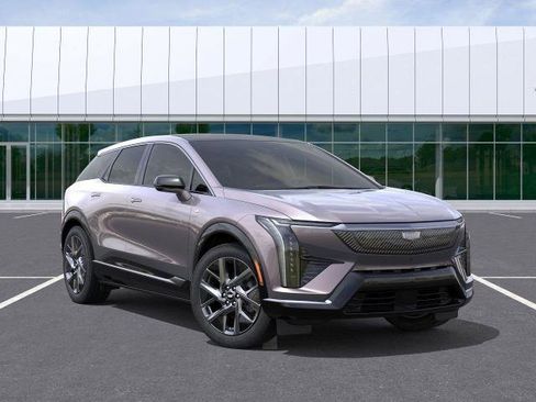 New 2026 Cadillac Optiq Luxury 1 w/ LPO, Floor Liner Package AWD/4WD image 7