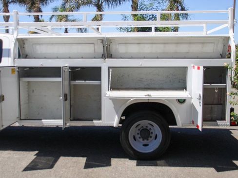 Used 2019 Ford F550 4x4 Crew Cab Super Duty image 6