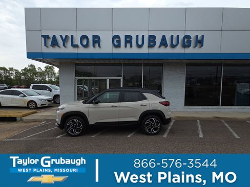 New 2026 Chevrolet TrailBlazer RS w/ Convenience Package AWD/4WD image 1