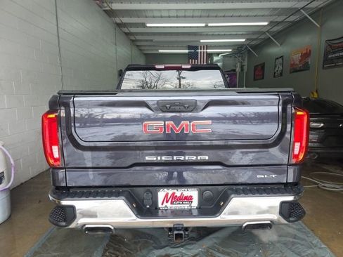 Used 2023 GMC Sierra 1500 SLT w/ SLT Premium Package image 7