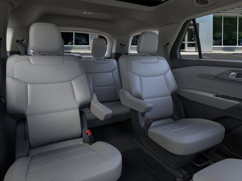 New 2026 Ford Explorer Active w/ Active Comfort Package image 11
