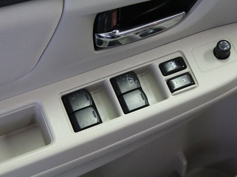 Used 2014 Subaru Impreza 2.0i Sport Premium image 18