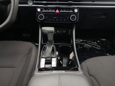 Certified 2025 Hyundai Tucson SEL image 11