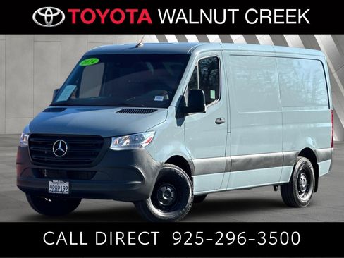 Used 2024 Mercedes-Benz Sprinter 2500 image 1