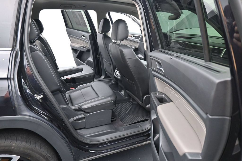 Used 2022 Volkswagen Atlas SEL AWD/4WD image 25