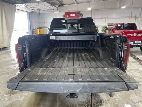 Used 2024 GMC Sierra 2500 AT4 w/ AT4 Premium Plus Package AWD/4WD image 24