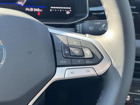 New 2026 Volkswagen Jetta SE FWD image 16