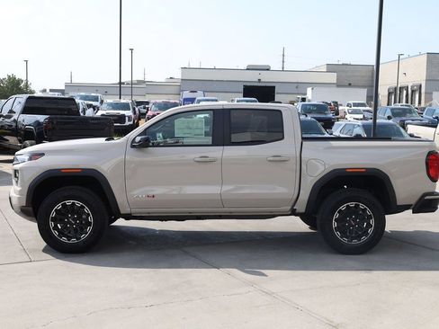 New 2026 GMC Canyon AT4 AWD/4WD image 3