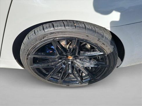 Used 2018 BMW M550i xDrive AWD/4WD image 12