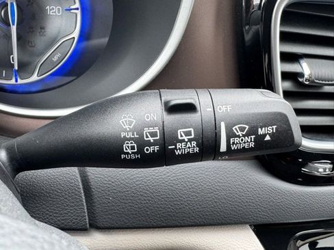 Used 2023 Chrysler Voyager LX image 26