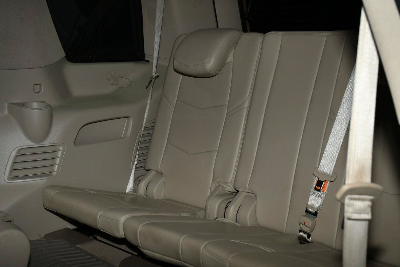 Used 2015 Cadillac Escalade Premium AWD/4WD image 33