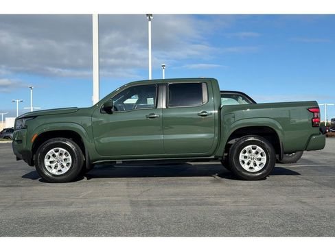 Used 2024 Nissan Frontier SV w/ Technology Package AWD/4WD image 7