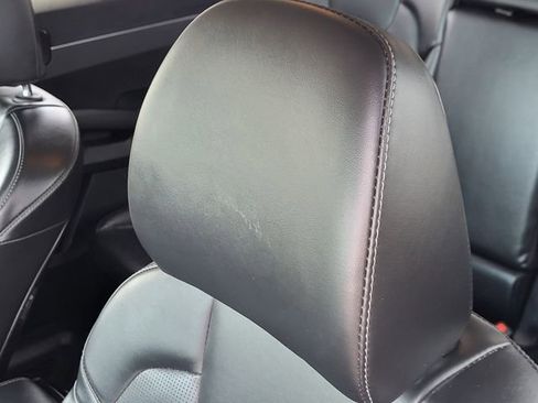 Used 2024 Kia Sorento S image 5