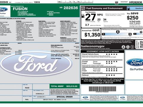 Used 2017 Ford Fusion SE FWD image 3
