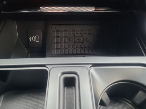 Used 2025 Ford F150 Raptor w/ Equipment Group 803A Raptor R AWD/4WD image 35